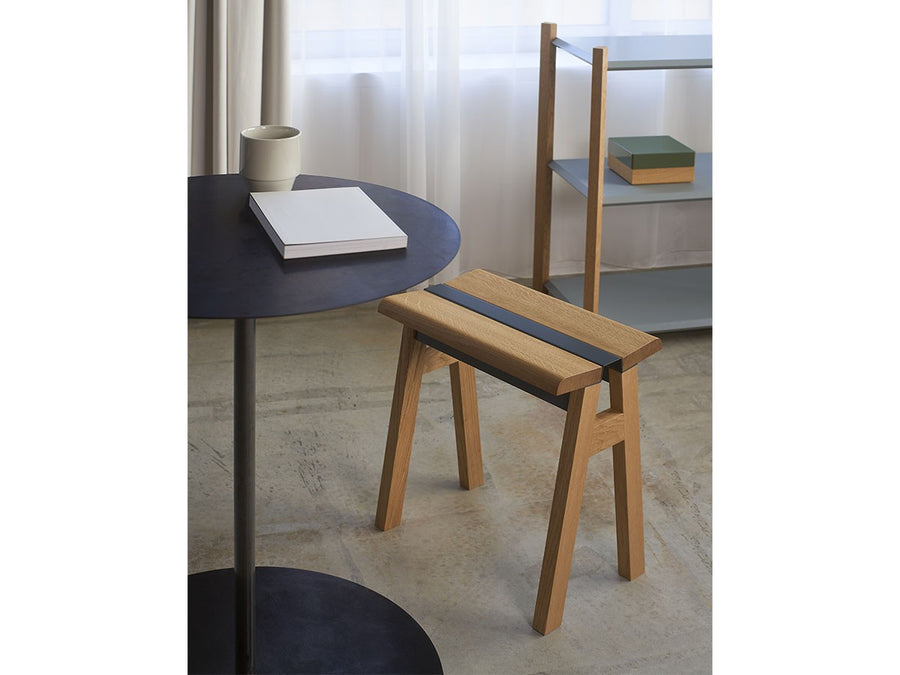 Hi.series stool