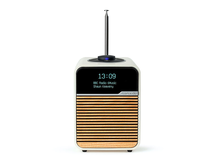 R1mk4 Deluxe Bluetooth Radio