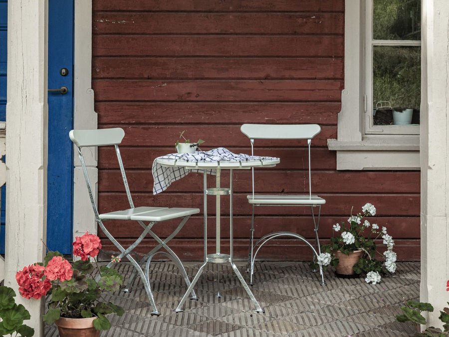 Brewery Tripod Table