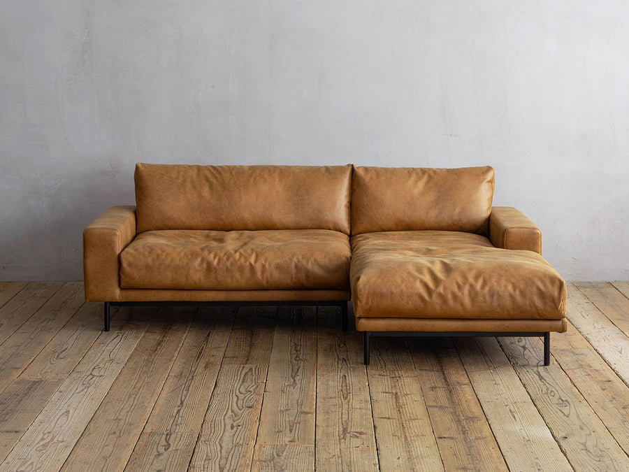 PLUTO SMALL COUCH SOFA