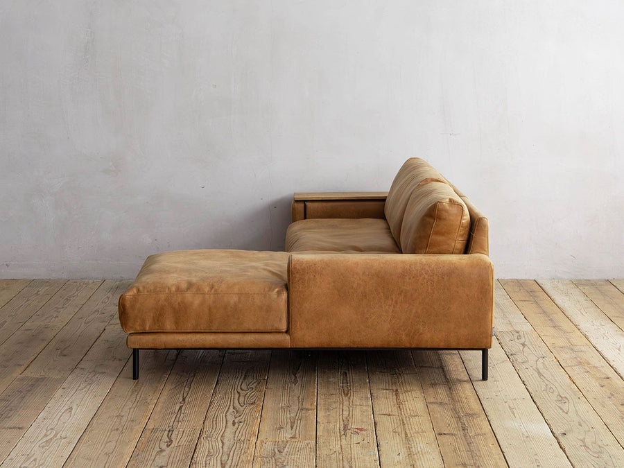 PLUTO SMALL COUCH SOFA