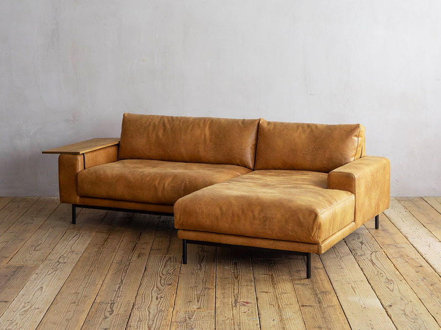 PLUTO SMALL COUCH SOFA