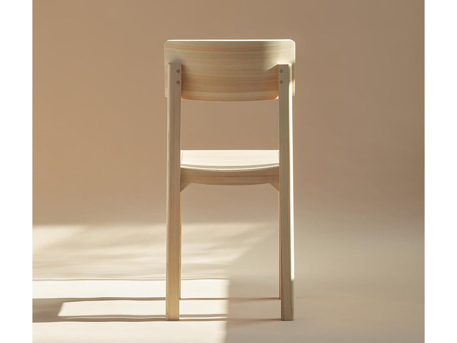 DR Chair 01