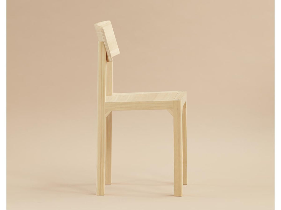 DR Chair 01